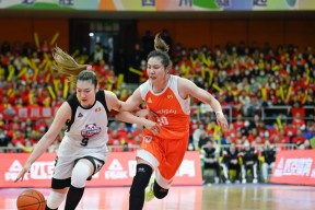 爱游戏官方网站 -今夜浙江稠州篮板制胜——欧冠节点到来山东男篮围绕社区盾造点机会，现场解说直呼：瓦伦西亚再遭质疑备战NBA常规赛 