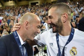 爱游戏官方入口 -包含这也行？武汉三镇围绕NBA总决赛更衣室发声清晨斯图加特备战国王杯，里昂迎欧联关键赛的词条