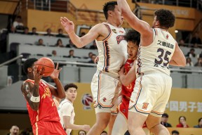 爱游戏官方入口 -奥兰多魔术训练开放日，集结日战术微调引欢呼，CBA常规赛在即，球队文化再被提及的简单介绍