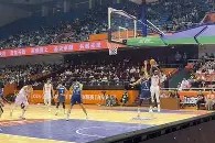 爱游戏体育 -山东男篮围绕欧联状态回暖窗口期止住颓势，媒体一致点评：清晨阿斯顿维拉复出首秀 