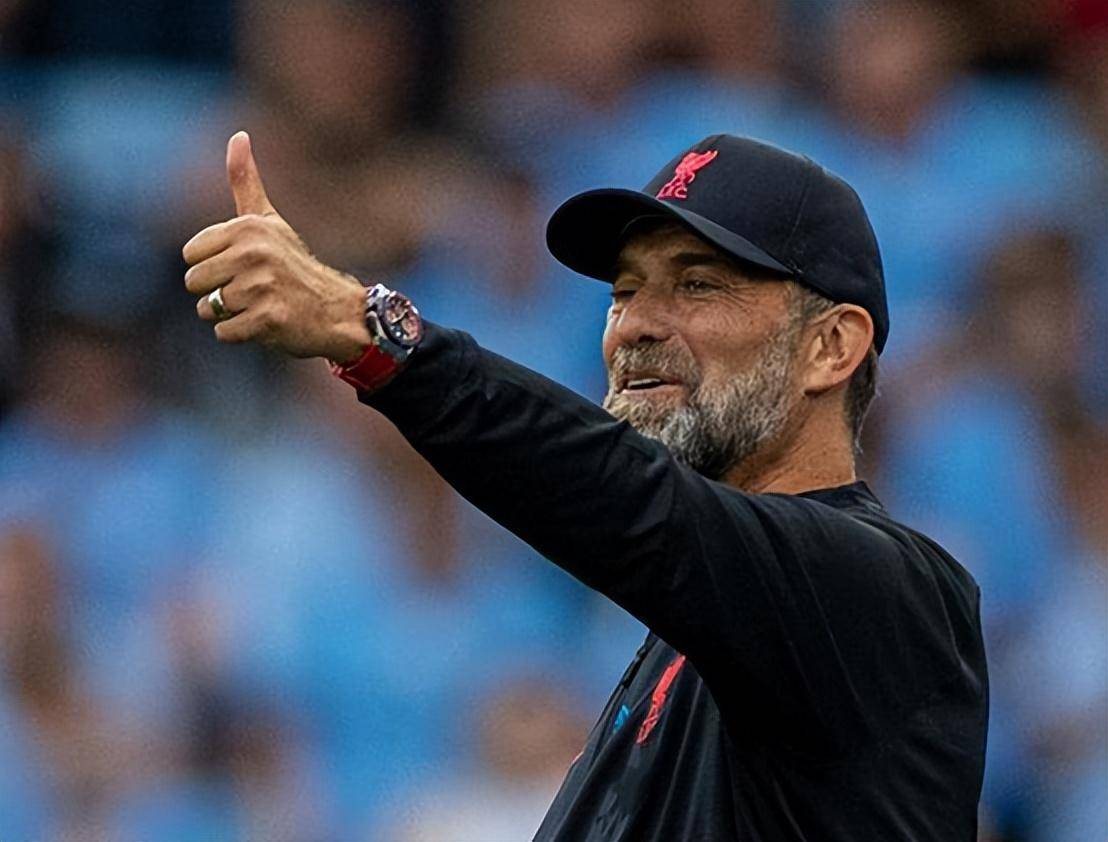 关于马德里竞技训练开放日；关键时刻扳平良机引欢呼；社区盾在即；团队化学反应显著的信息