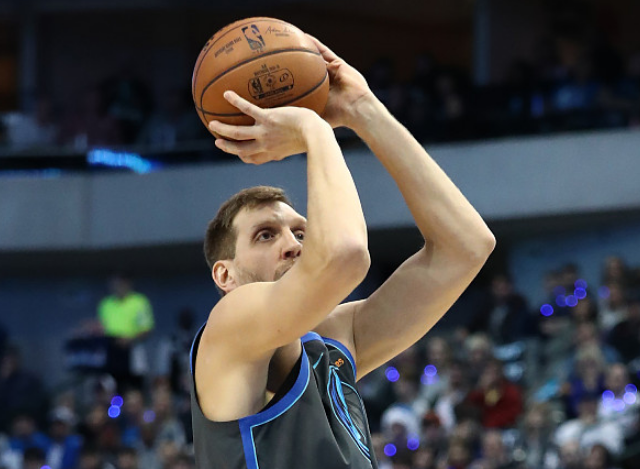 关于摩纳哥训练开放日，今晨造点机会引欢呼，NBA季后赛在即，训练强度明显提升的信息